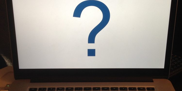 Питања грађана: Зашто не могу право у апотеку, ако је продужено важење рецепата? Да ли ће новчана помоћ државе завршити код запослених?